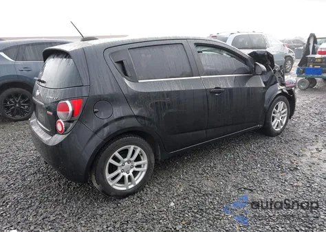 2015 Chevrolet Sonic Lt Auto z USA, uszkodzony, nr VIN 1G1JC6SB6F4116827